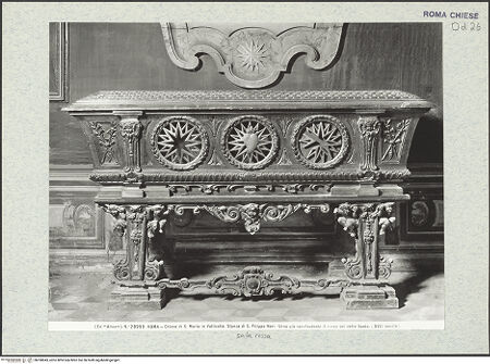 Vorderseite von Alinari [https://www.deutsche-digitale-bibliothek.de/content/lizenzen/rv-ez/] Prunkbehälter für den Sarg des heiligen Filippo Neri (in Benutzung bis 1622) - , bh390843_recto. Foto.