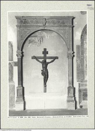 Vorderseite von Alinari [https://www.deutsche-digitale-bibliothek.de/content/lizenzen/rv-ez/] Rahmenarchitektur des Altars der Familie Sinigardi - Gesamtansicht, bh394103_recto. Foto.