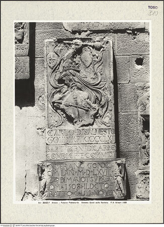 Vorderseite von Alinari [https://www.deutsche-digitale-bibliothek.de/content/lizenzen/rv-ez/] Wappen des Carlo di Silvestro Gondi - Gesamtansicht, bh394177_recto. Foto.