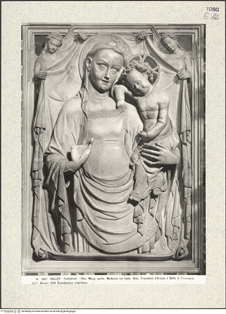 Vorderseite von Alinari [https://www.deutsche-digitale-bibliothek.de/content/lizenzen/rv-ez/] Hauptaltar und Schrein des heiligen DonatusRetabel und Schrein des heiligen DonatusRetabel (Frontseite)Dritte Bildfeld:  Himmelfahrt Marias; Madonna mit Engeln - Madonna, bh394288_recto. Foto.