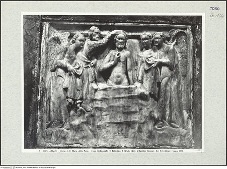 Vorderseite von Alinari [https://www.deutsche-digitale-bibliothek.de/content/lizenzen/rv-ez/] Taufbecken mit Szenen aus dem Leben des Johannes des TäufersTaufe Christi - Gesamtansicht, bh394300_recto. Foto.