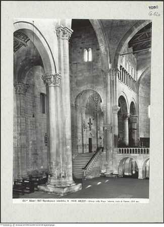 Vorderseite von Alinari [https://www.deutsche-digitale-bibliothek.de/content/lizenzen/rv-ez/] Pieve di Santa Maria - Nordseite des Querhauses und des Presbyteriums von Südwesten, bh394344_recto. Foto.