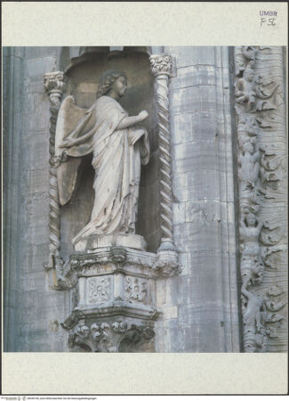 Vorderseite von Silvana Editoriale (Mailand) [https://www.deutsche-digitale-bibliothek.de/content/lizenzen/rv-ez/] HauptportalVerkündigungsengel - Gesamtansicht, bh399190_recto. Foto.