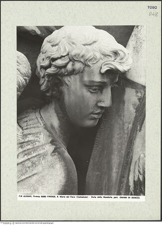 Vorderseite von Alinari [https://www.deutsche-digitale-bibliothek.de/content/lizenzen/rv-ez/] Porta della MandorlaHimmelfahrt Mariens und Gürtelspende - Detail: Kopf, Mandorla haltender Engel, Mitte links, bh402266_recto. Foto.