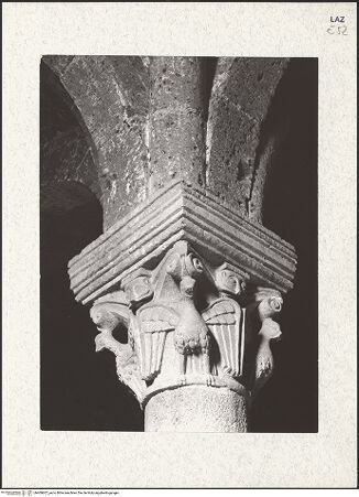 Vorderseite von Bibliotheca Hertziana [https://www.deutsche-digitale-bibliothek.de/content/lizenzen/rv-fz/] Figurenkapitell mit Vögeln - Gesamtansicht, bh409607_recto. Foto: Zallinger zu Stillendorf, Marlies von.