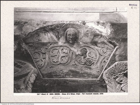 Vorderseite von Alinari [https://www.deutsche-digitale-bibliothek.de/content/lizenzen/rv-ez/] Christus und Dekoration (1213) - Gesamtansicht, bh410018_recto. Foto.