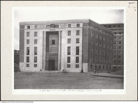 Vorderseite von Alinari [https://www.deutsche-digitale-bibliothek.de/content/lizenzen/rv-ez/] Palazzo della Provincia - Seitenansicht, bh413340_recto. Foto.