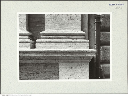 Vorderseite von Bibliotheca Hertziana [https://www.deutsche-digitale-bibliothek.de/content/lizenzen/rv-fz/] Santa Maria di Loreto - Pilasterbasis, bh422008_recto. Foto.