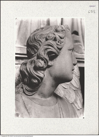 Vorderseite von Bildarchiv Foto Marburg [https://www.deutsche-digitale-bibliothek.de/content/lizenzen/rv-ez/] Grabmal der Königin Maria von UngarnKardinaltugendenJustitia - Detail: Kopf, bh422027_recto. Foto.