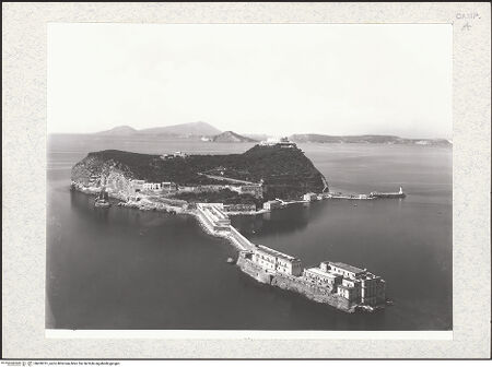 Vorderseite von Alinari [https://www.deutsche-digitale-bibliothek.de/content/lizenzen/rv-ez/] Ansicht, bh430761_recto. Foto.