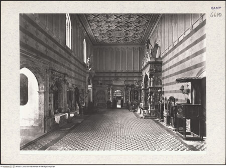 Vorderseite von Alinari [https://www.deutsche-digitale-bibliothek.de/content/lizenzen/rv-ez/] San Giovanni a Carbonara - Ansicht von Osten, bh436621_recto. Foto.