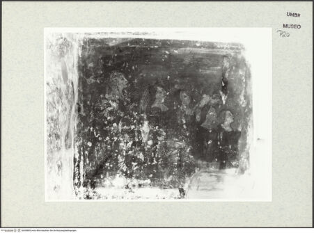 Vorderseite von Museum [https://www.deutsche-digitale-bibliothek.de/content/lizenzen/rv-ez/] Apsisdekoration mit Passionsszenen und HeiligenZwei Gruppen von Gläubigen - Detail: linke Gruppe von Gläubigen, bh438889_recto. Foto.