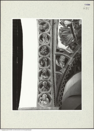 Vorderseite von Museum [https://www.deutsche-digitale-bibliothek.de/content/lizenzen/rv-ez/] Christus und die zwölf Apostel (Medaillons) - Rechte Hälfte (Apostel (?), Jakobus Major, Bartholomäus, Philippus, Thomas, Petrus, Christus), bh438891_recto. Foto.