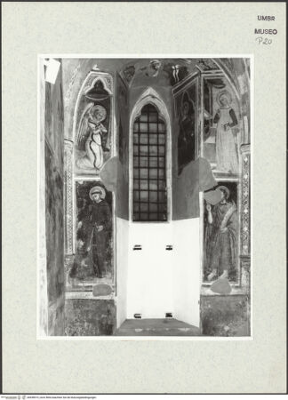 Vorderseite von Museum [https://www.deutsche-digitale-bibliothek.de/content/lizenzen/rv-ez/] Apsisdekoration mit Passionsszenen und Heiligen - Ostwand, bh438919_recto. Foto.