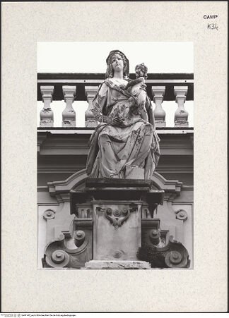 Vorderseite von Bibliotheca Hertziana [https://www.deutsche-digitale-bibliothek.de/content/lizenzen/rv-fz/] Madonna - Frontalansicht, bh441442_recto. Foto.