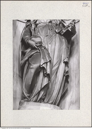 Vorderseite von Bibliotheca Hertziana [https://www.deutsche-digitale-bibliothek.de/content/lizenzen/rv-fz/] WandaltarHeilige Katharina von Siena - Detail: Unterkörper, bh441456_recto. Foto.