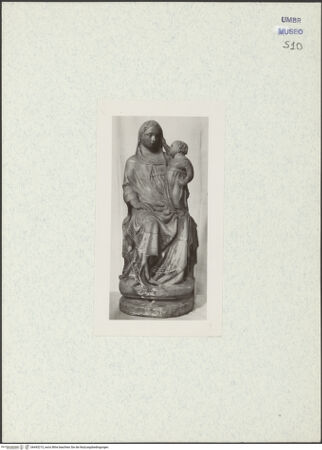 Vorderseite von Bibliotheca Hertziana [https://www.deutsche-digitale-bibliothek.de/content/lizenzen/rv-ez/] Thronende Madonna - , bh443215_recto. Foto: Degenhart-Bauer, Hilde.