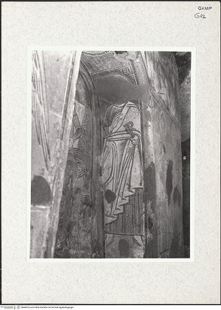 Vorderseite von Istituto di Storia dell'Arte dell'Università di Roma, La Sapienza [https://www.deutsche-digitale-bibliothek.de/content/lizenzen/rv-fz/] FreskenzyklusMadonna mit Heiligen - Laibung rechts: Petrus, bh445652_recto. Foto.