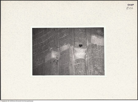 Vorderseite von Pace [https://www.deutsche-digitale-bibliothek.de/content/lizenzen/rv-ez/] Kapitelle des Chorumgangs - Kapitelle, bh445698_recto. Foto: Pace, Valentino.