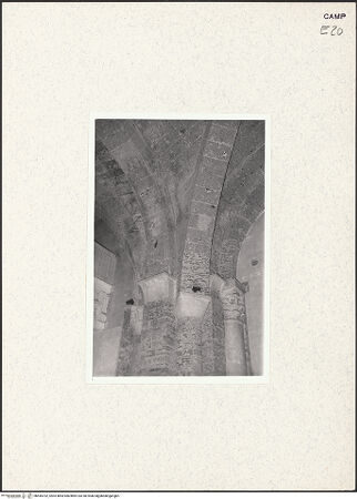 Vorderseite von Pace, Valentino [https://www.deutsche-digitale-bibliothek.de/content/lizenzen/rv-ez/] Kapitelle des Chorumgangs - Kapitelle, bh445702_recto. Foto: Pace, Valentino.