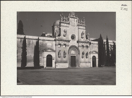 Vorderseite von Bibliotheca Hertziana [https://www.deutsche-digitale-bibliothek.de/content/lizenzen/rv-fz/] Santi Niccolò e CataldoHauptfassade - Ansicht von Nordwesten, bh445874_recto. Foto: Savio, Oscar.