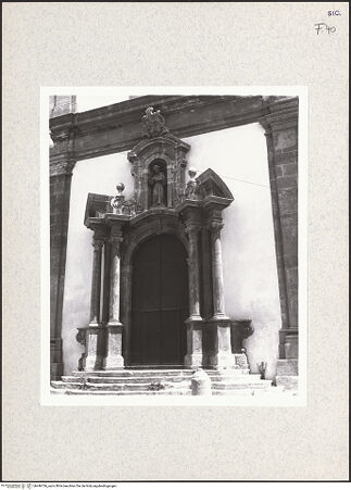 Vorderseite von Bibliotheca Hertziana [https://www.deutsche-digitale-bibliothek.de/content/lizenzen/rv-fz/] San Francesco d'Assisi - Hauptportal, bh446766_recto. Foto: Savio, Oscar.