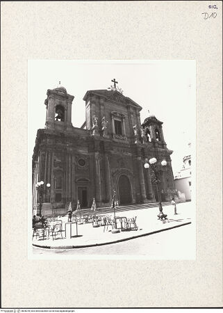 Vorderseite von Bibliotheca Hertziana [https://www.deutsche-digitale-bibliothek.de/content/lizenzen/rv-fz/] Duomo - Fassade, Gesamtansicht, bh446769_recto. Foto: Savio, Oscar.