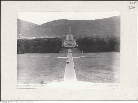 Vorderseite von Bibliotheca Hertziana [https://www.deutsche-digitale-bibliothek.de/content/lizenzen/rv-fz/] Palazzo Reale - Blick zum Garten von Süden, bh446885_recto. Foto: Savio, Oscar.