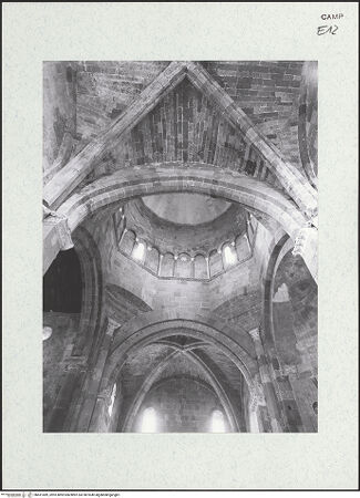 Vorderseite von Bibliotheca Hertziana [https://www.deutsche-digitale-bibliothek.de/content/lizenzen/rv-fz/] DuomoQuerhaus und Kuppel - Gewölbezone der Vierung und Querhaus von Süden, bh451089_recto. Foto: Savio, Oscar.