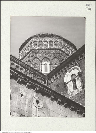 Vorderseite von Bibliotheca Hertziana [https://www.deutsche-digitale-bibliothek.de/content/lizenzen/rv-fz/] DuomoVierung und Kuppel - Teil der rechten Seite und Vierungskuppel, bh452959_recto. Foto: Zallinger zu Stillendorf, Marlies von.