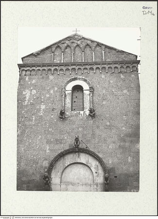 Vorderseite von Bibliotheca Hertziana [https://www.deutsche-digitale-bibliothek.de/content/lizenzen/rv-fz/] DuomoWestfassade - Teilansicht, bh452962_recto. Foto: Zallinger zu Stillendorf, Marlies von.