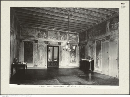 Vorderseite von Böhm, Osvaldo [https://www.deutsche-digitale-bibliothek.de/content/lizenzen/rv-ez/] Freskendekoration mit Scheinarchitektur, fingierten Statuen, Figuren der Antike, Landschaften und mythologischen Szenen - Nord- und Ostwand, bh453263_recto. Foto.