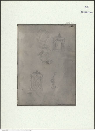 Vorderseite von Museum Kunstpalast [https://www.deutsche-digitale-bibliothek.de/content/lizenzen/rv-ez/] L'arte del disegno, e le vivezze dell'ingegno di Guglielmo della Porta celebre scultore, et architetto ... (2 Bände)Zweiter (kleiner) Band mit zwei Skizzenbüchern und einem angefügten KonvolutDas zweite SkizzenheftSeite 72: Vier konzentrische Kreise; heilige Familie (?), Tondokomposition in geschnitztem Rahmen; Paxtafel mit Pietà; zwei Rahmen für eine Paxtafel - , bh455978_recto. Foto.