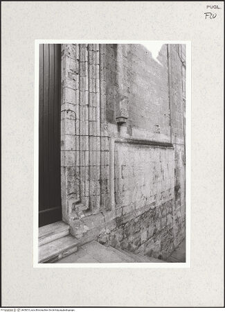 Vorderseite von Bruzelius, Caroline [https://www.deutsche-digitale-bibliothek.de/content/lizenzen/rv-ez/] Hauptportal - Gewände, Detail, bh456513_recto. Foto: Brummel, Chester.