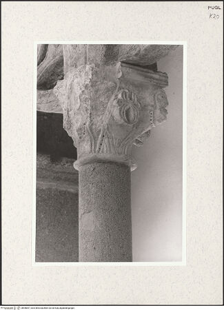 Vorderseite von Bruzelius, Caroline [https://www.deutsche-digitale-bibliothek.de/content/lizenzen/rv-ez/] Kapitell mit Männerköpfen - Gesamtansicht, bh456647_recto. Foto: Brummel, Chester.