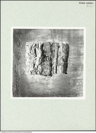 Vorderseite von Bibliotheca Hertziana [https://www.deutsche-digitale-bibliothek.de/content/lizenzen/rv-fz/] Sant'Agnese fuori le Murarechte Flanke (Südfassade) - Außenbau, Obergaden, Mauerwerk, bh459365_recto. Foto.