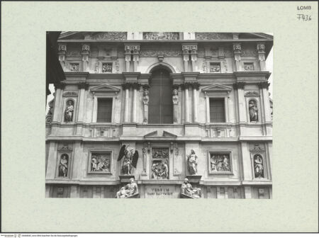 Vorderseite von Bibliotheca Hertziana [https://www.deutsche-digitale-bibliothek.de/content/lizenzen/rv-fz/] Santa Maria presso San CelsoWestfassade - Obergeschoss, bh460842_recto. Foto: Fichera, Gabriele.