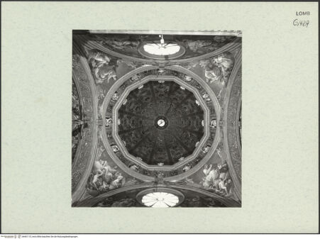 Vorderseite von Bibliotheca Hertziana [https://www.deutsche-digitale-bibliothek.de/content/lizenzen/rv-fz/] Santa Maria presso San CelsoKuppel und Vierung - Blick in die Kuppel, bh461115_recto. Foto: Fichera, Gabriele.