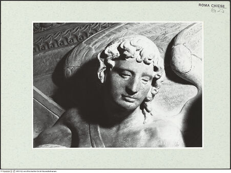 Vorderseite von Sopr. BAS ROMA [https://www.deutsche-digitale-bibliothek.de/content/lizenzen/rv-ez/] Figürliche DekorationVier Propheten und Engel - linker Bogenzwickel, Engelsfigur links außen, Kopfdetail, bh461422_recto. Foto.