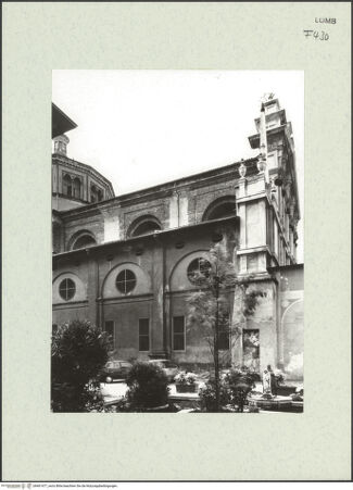 Vorderseite von Bibliotheca Hertziana [https://www.deutsche-digitale-bibliothek.de/content/lizenzen/rv-fz/] Santa Maria presso San CelsoNordfassade - Teilansicht, bh461477_recto. Foto: Fichera, Gabriele.