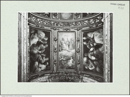 Vorderseite von Sopr. BAS ROMA [https://www.deutsche-digitale-bibliothek.de/content/lizenzen/rv-ez/] Gewölbemalerei - nach der Restaurierung von 1977, bh462062_recto. Foto.