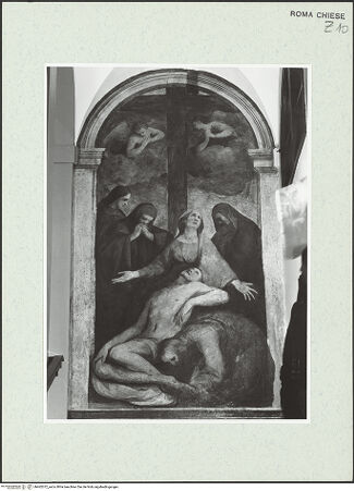 Vorderseite von Sopr. BAS ROMA [https://www.deutsche-digitale-bibliothek.de/content/lizenzen/rv-ez/] Beweinung Christi unter dem Kreuz mit Magdalena, zwei Marien, Johannes und Engeln - , bh462072_recto. Foto.