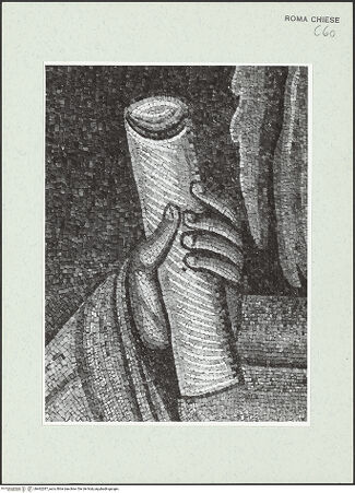 Vorderseite von Sopr. BAS ROMA [https://www.deutsche-digitale-bibliothek.de/content/lizenzen/rv-ez/] Christus Pantokrator zwischen den Heiligen Petrus, Paulus, Kosmas und Damian, Theodor und Felix - Pantokrator, Detail: Schriftrolle, nach der Restaurierung 1988/1989, bh462287_recto. Foto.