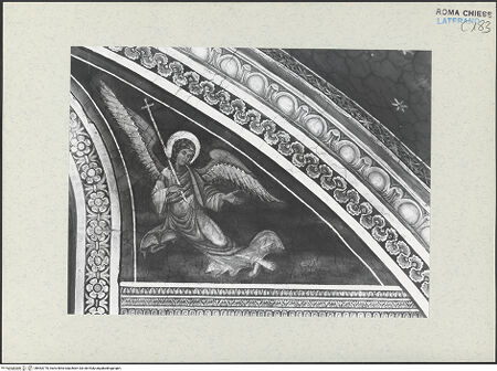 Vorderseite von ICCD [https://www.deutsche-digitale-bibliothek.de/content/lizenzen/rv-ez/] FreskenzyklusEngelspaare - Nordseite, rechter Engel, vor der Restaurierung 1992-1994, bh463770_recto. Foto.