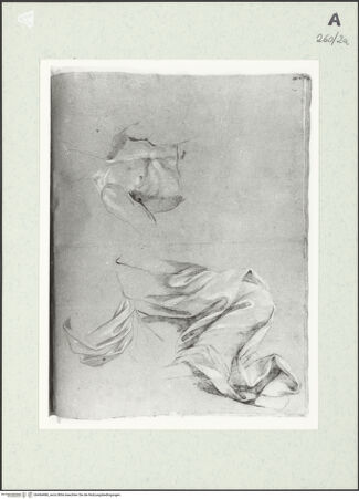 Vorderseite von Istituto Nazionale per la Grafica [https://www.deutsche-digitale-bibliothek.de/content/lizenzen/rv-ez/] Männlicher Torso. Draperiestudie zu einer sitzenden Gestalt - , bh464486_recto. Foto.