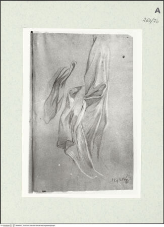 Vorderseite von Istituto Nazionale per la Grafica [https://www.deutsche-digitale-bibliothek.de/content/lizenzen/rv-ez/] Drapierte Gestalt - , bh464563_recto. Foto.