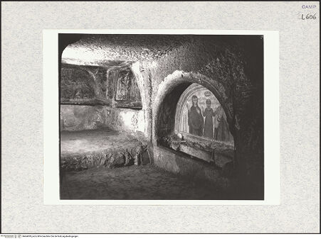 Vorderseite von Bibliotheca Hertziana [https://www.deutsche-digitale-bibliothek.de/content/lizenzen/rv-fz/] Catacombe di San GennaroCatacomba Superiore - Cubiculum der Familie des Theotocnus und des Proculus, bh464999_recto. Foto: Savio, Oscar.