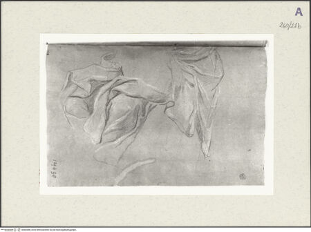 Vorderseite von Istituto Nazionale per la Grafica [https://www.deutsche-digitale-bibliothek.de/content/lizenzen/rv-ez/] Draperiestudie - , bh465488_recto. Foto.