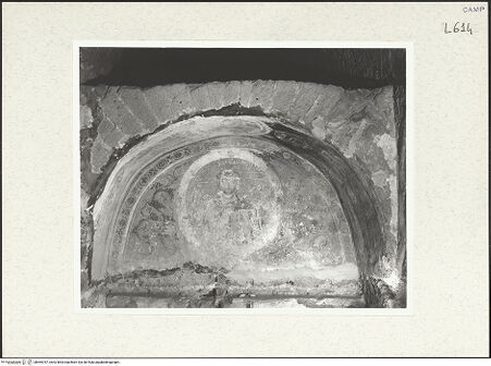 Vorderseite von Bibliotheca Hertziana [https://www.deutsche-digitale-bibliothek.de/content/lizenzen/rv-fz/] Arcosolium eines Bischofs - Gesamtansicht, bh465787_recto. Foto: Savio, Oscar.