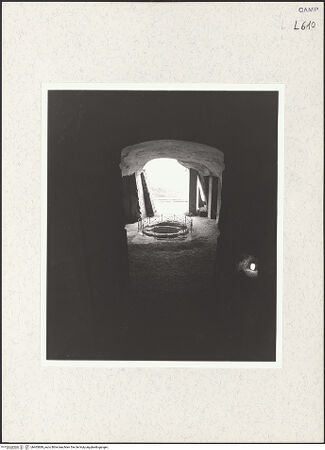 Vorderseite von Bibliotheca Hertziana [https://www.deutsche-digitale-bibliothek.de/content/lizenzen/rv-fz/] Catacombe di San GennaroVestibolo InferioreBattistero di Paolo II - , bh465889_recto. Foto: Savio, Oscar.